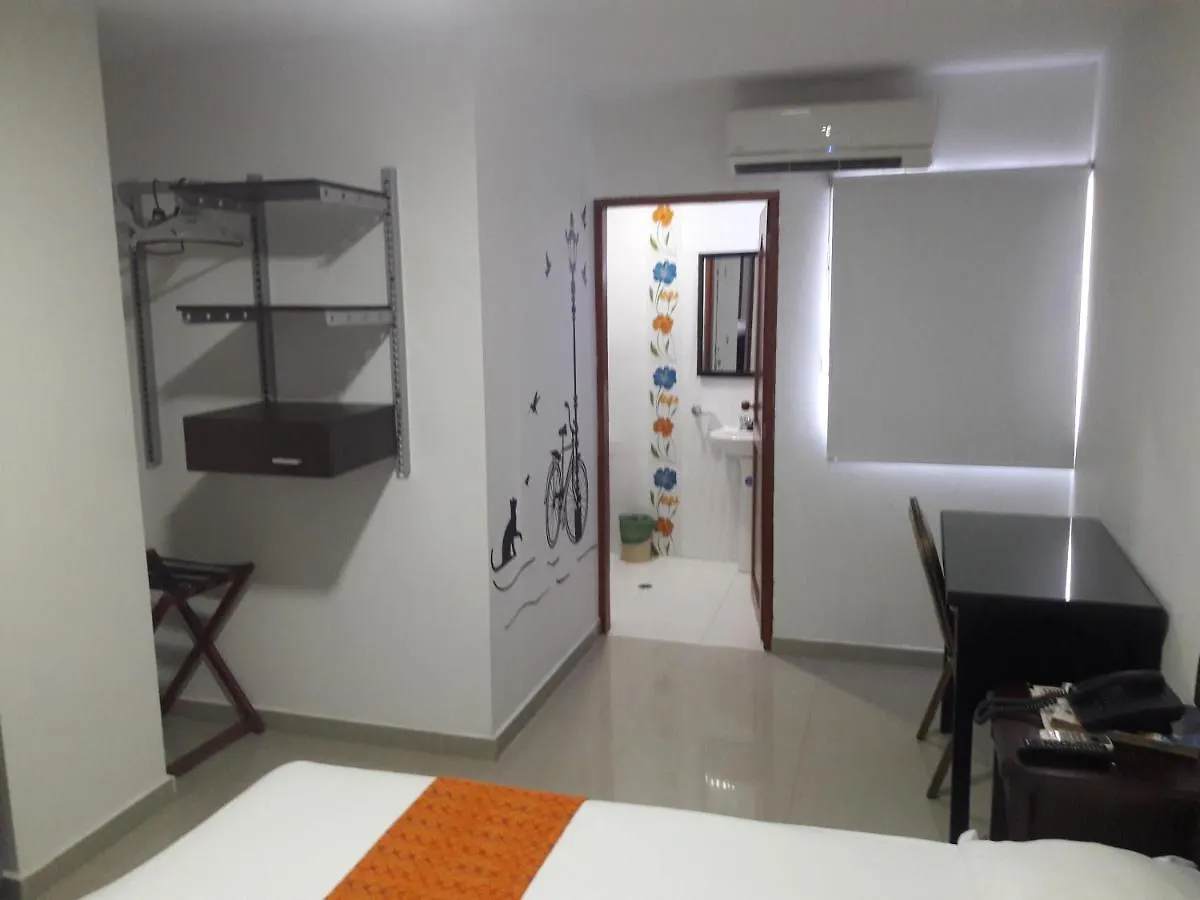 Hotel Intersuites Barranquilla   Barranquilla (Atlantico)