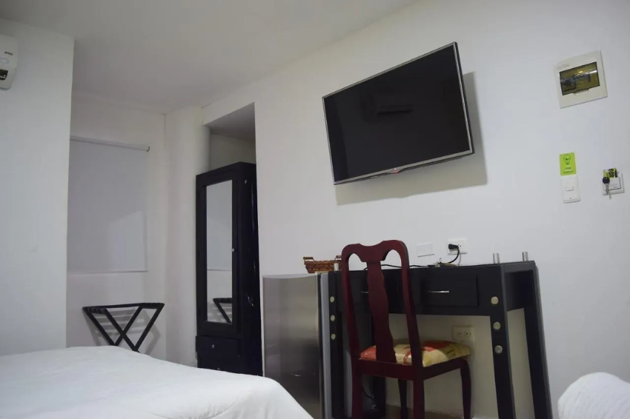 Hotel Intersuites Barranquilla  3*, Barranquilla (Atlantico)